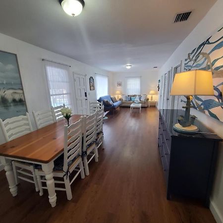 La Villa Azul - A Beachy Stay in Miami Kültér fotó