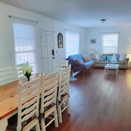 La Villa Azul - A Beachy Stay in Miami Kültér fotó